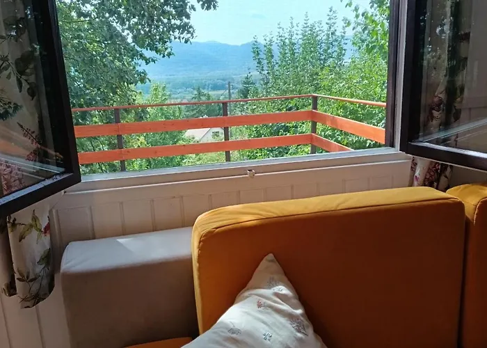 Barkoca Es Szepkilatas Vendeghaz / شقة Verőcemaros